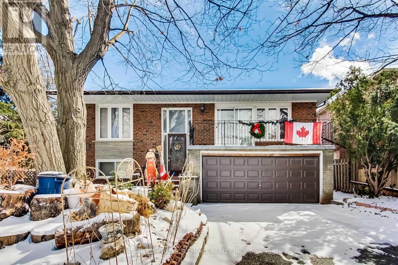 Detached at 7 RIVERSIDE DRIVE, Toronto (Humber Summit)