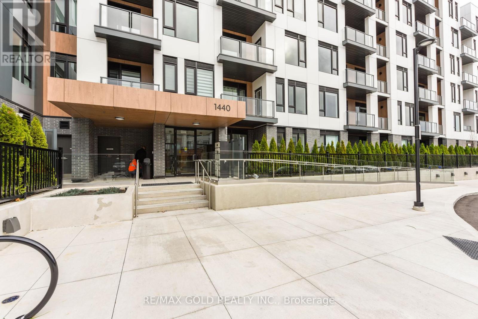 Apartment at 603 - 1440 CLARRIAGE COURT, Milton (FO Ford)