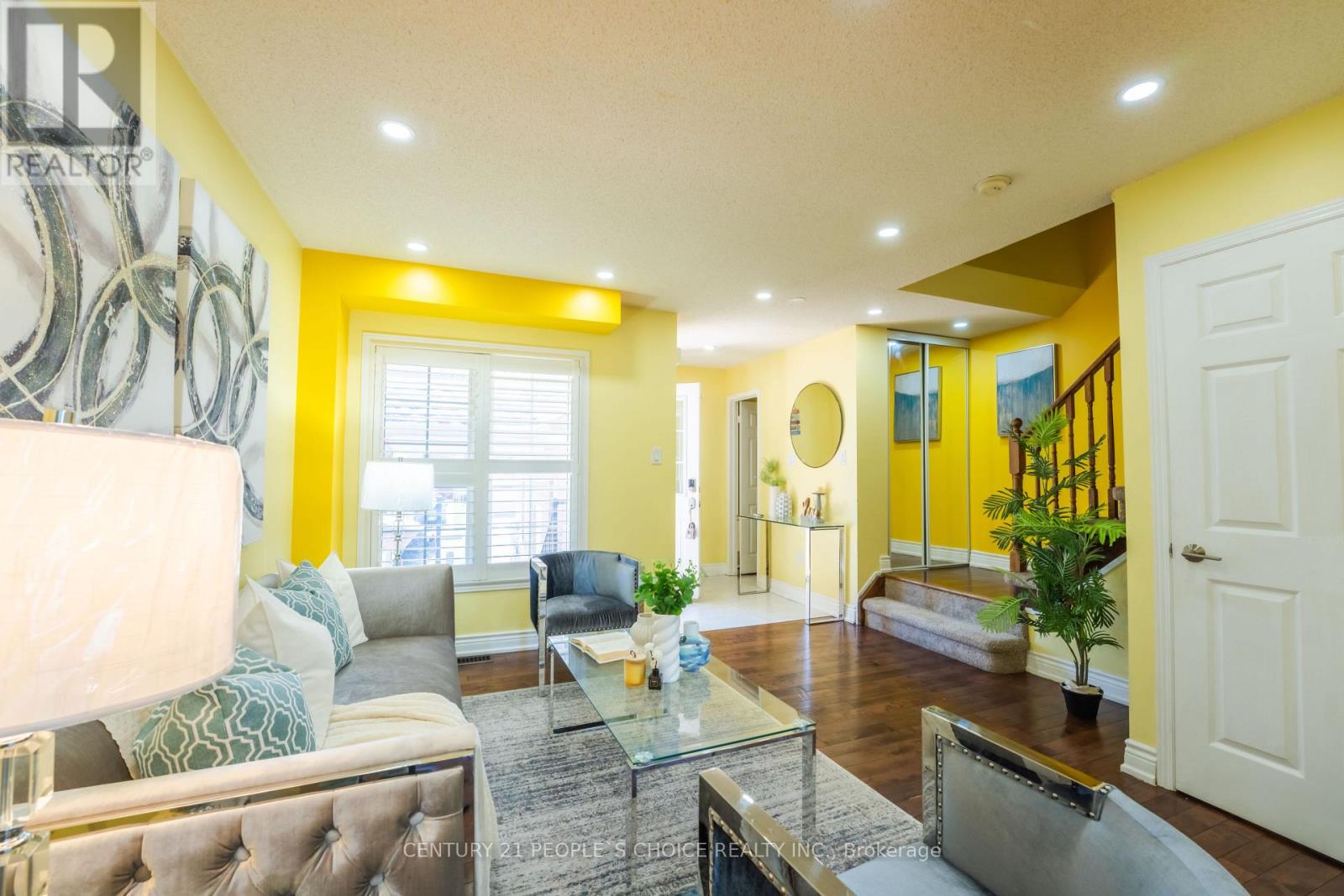 Semi-Detached/Link at 32 SUMMERDALE CRESCENT, Brampton