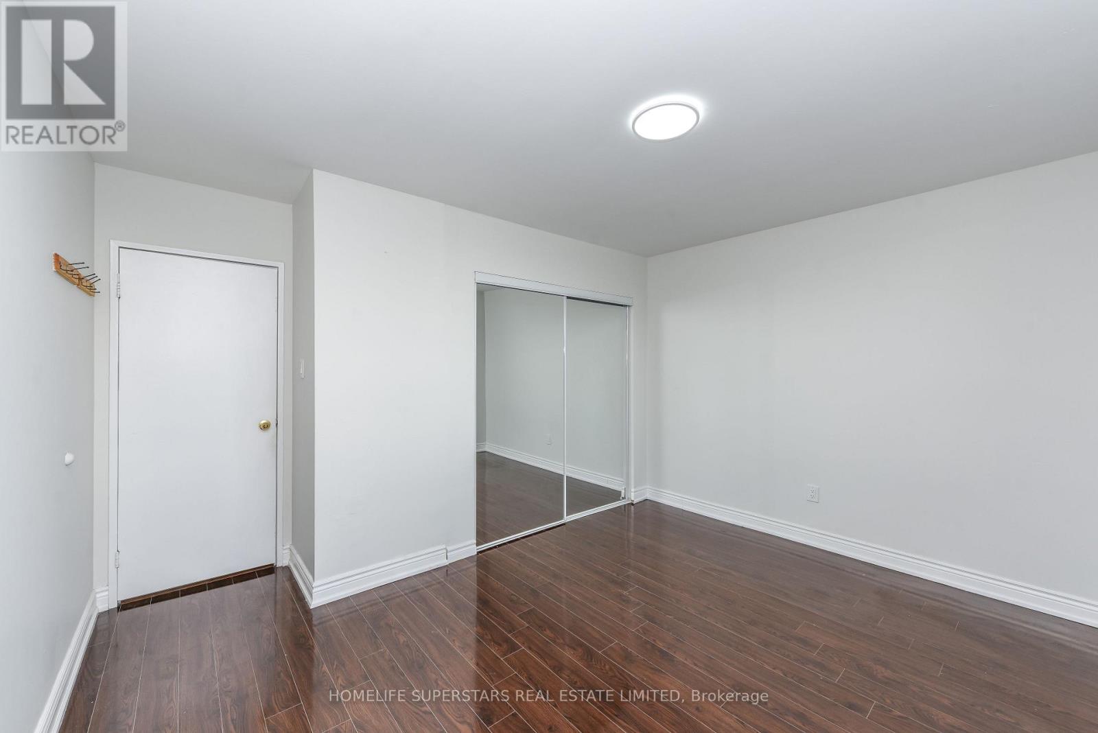 Apartment at 511 - 3533 DERRY ROAD E, Mississauga