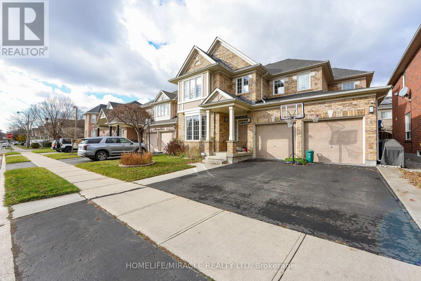Detached at 6 MENDOZA DRIVE, Brampton (Fletcher's Meadow)