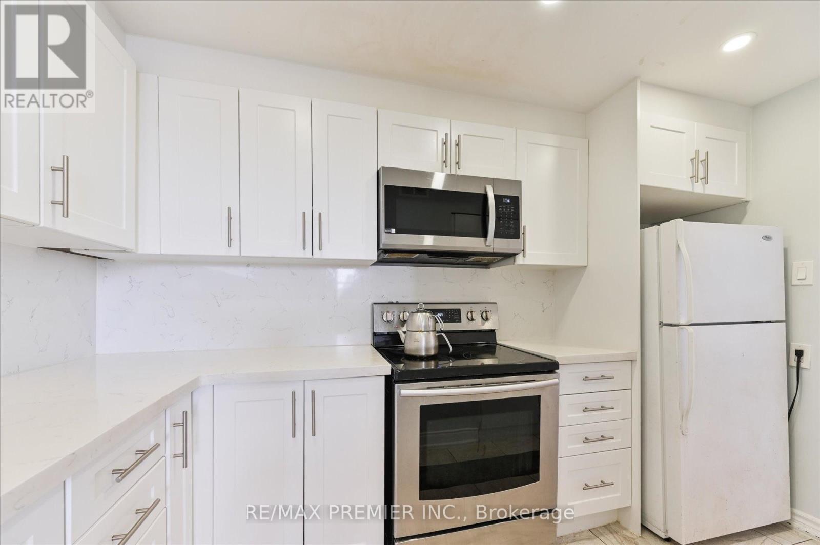 Apartment at 716 - 80 GRANDRAVINE DRIVE, Toronto