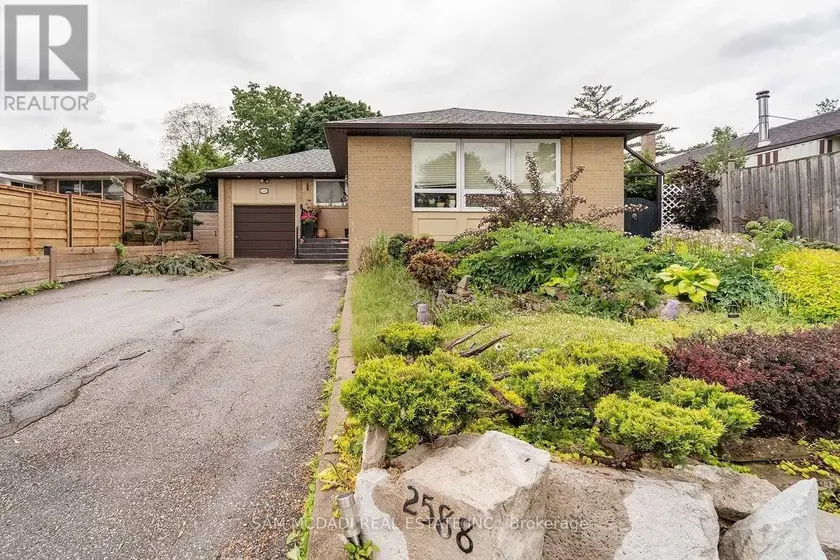 Detached at BSMT - 2588 LUNDIGAN DRIVE, Mississauga