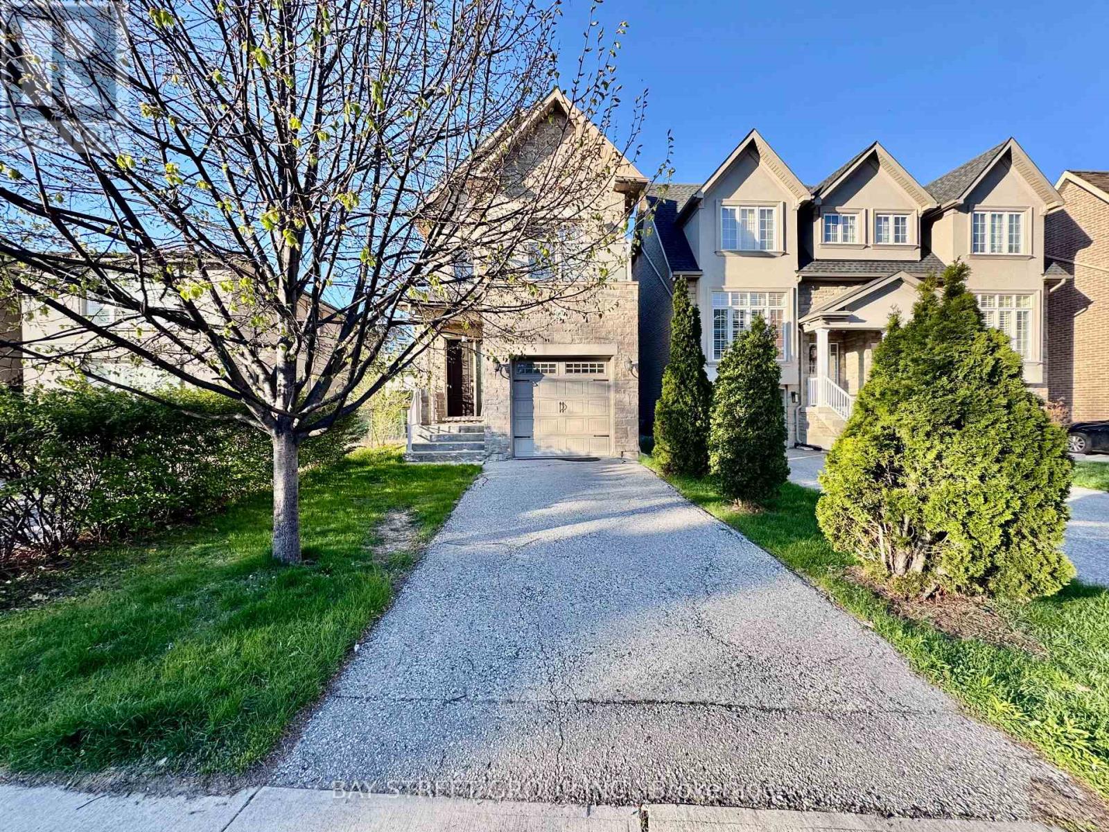Detached at 1033 SHAW DRIVE, Mississauga (Lakeview)