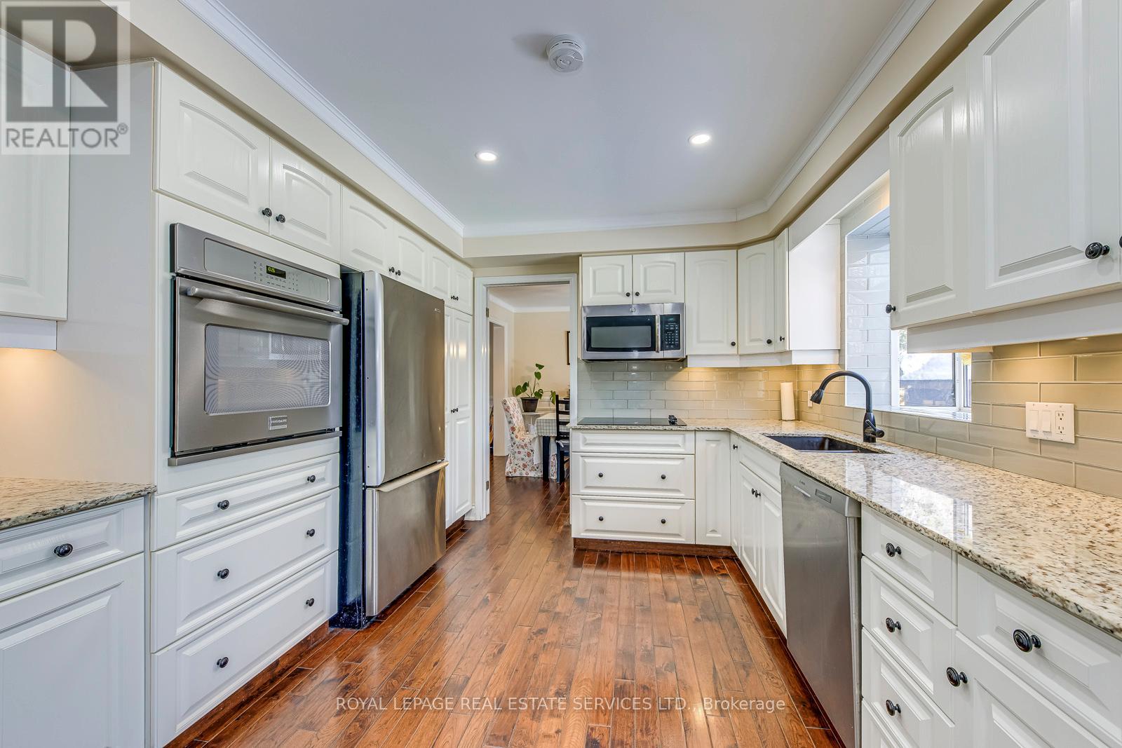 Detached at 1462 GRAND BOULEVARD, Oakville