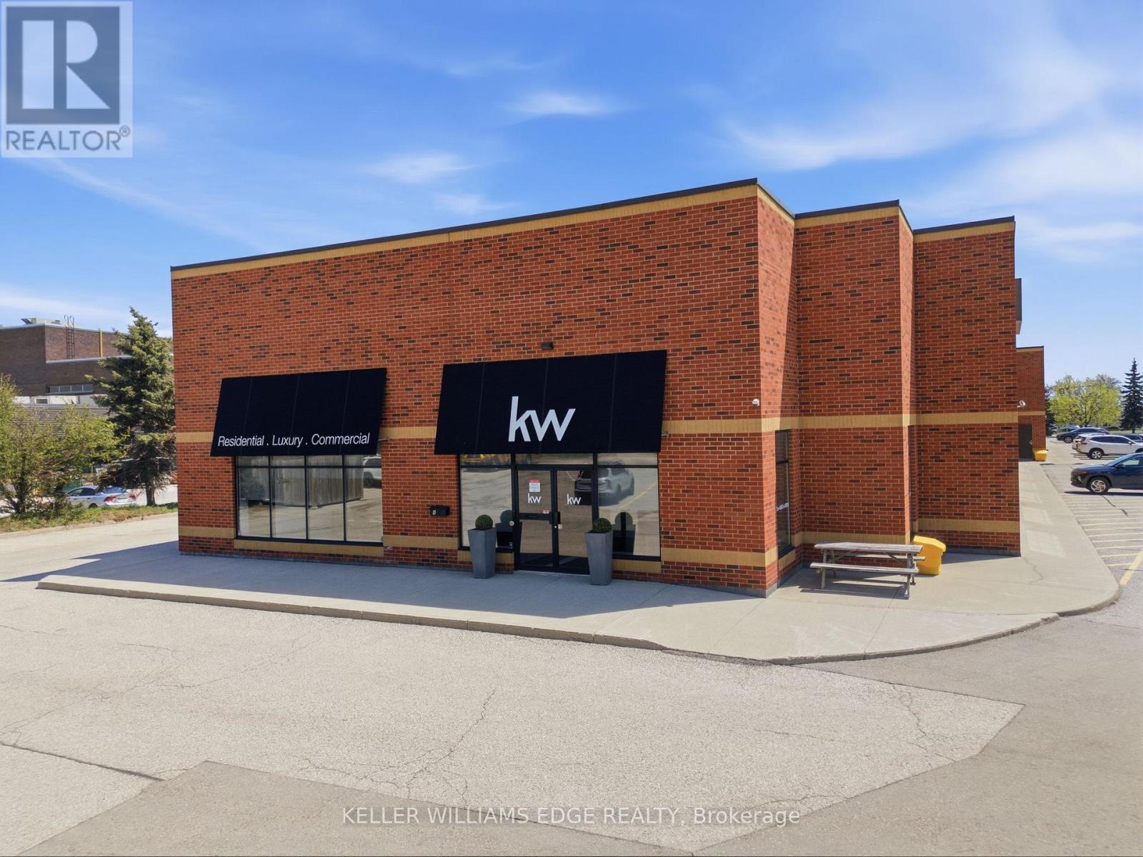 Other at 4 - 245 WYECROFT ROAD, Oakville (QE Queen Elizabeth)