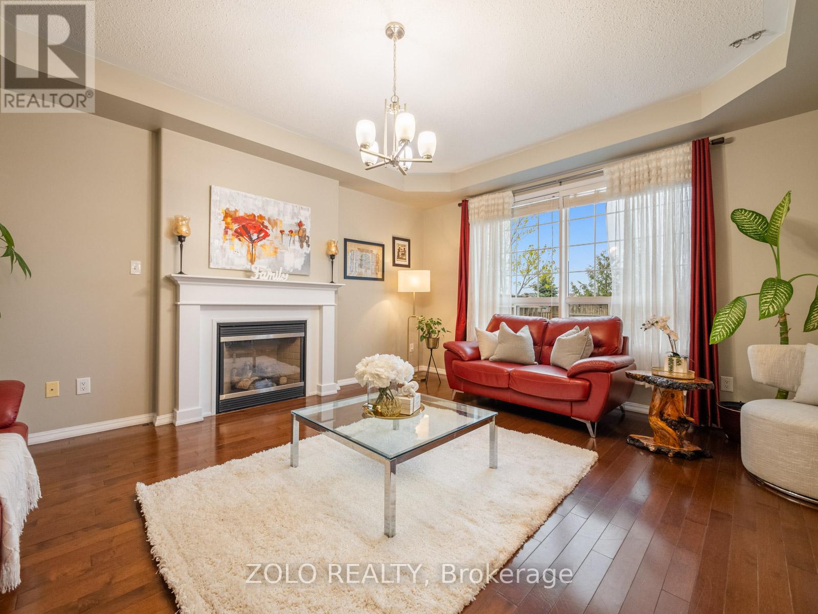 Detached at 818 COUSENS TERRACE, Milton