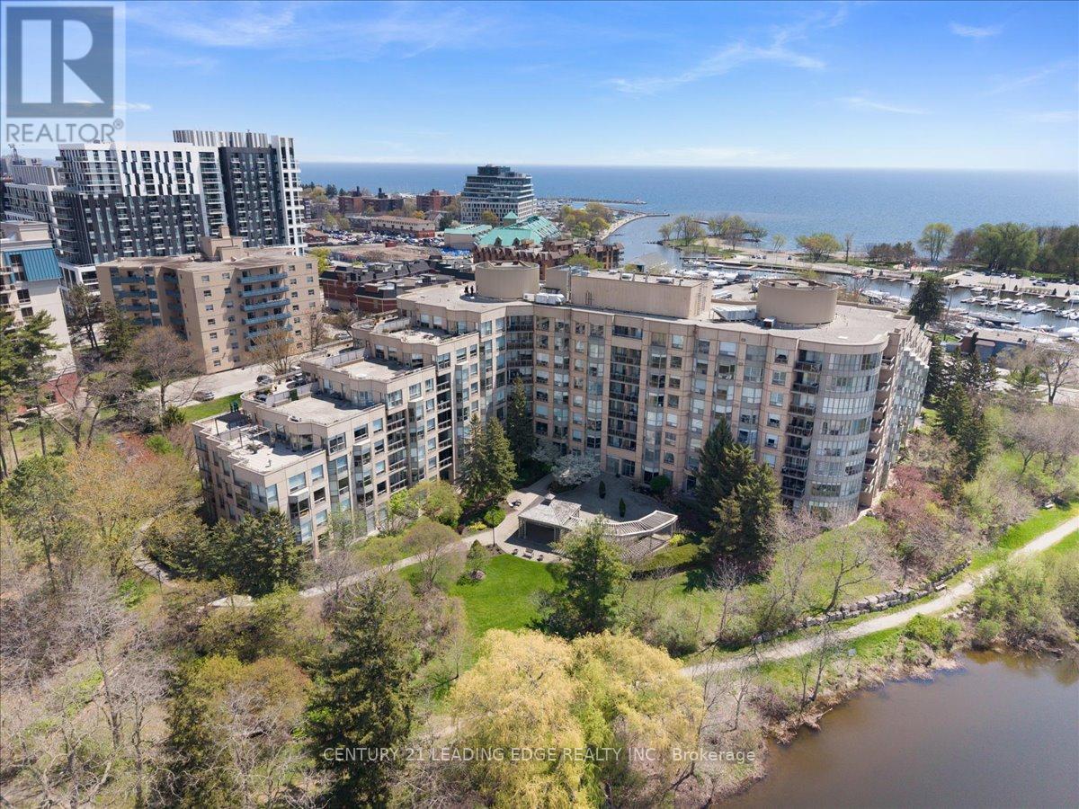 Apartment at 719 - 2511 LAKESHORE ROAD W, Oakville (BR Bronte)