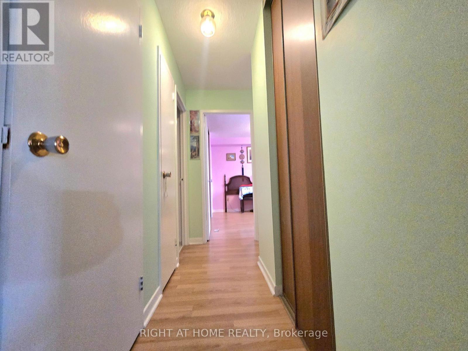 Apartment at 1106 - 2542 ARGYLE ROAD, Mississauga