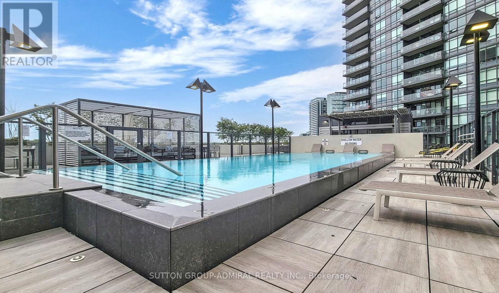 Apartment at 625 - 10 PARK LAWN ROAD, Toronto