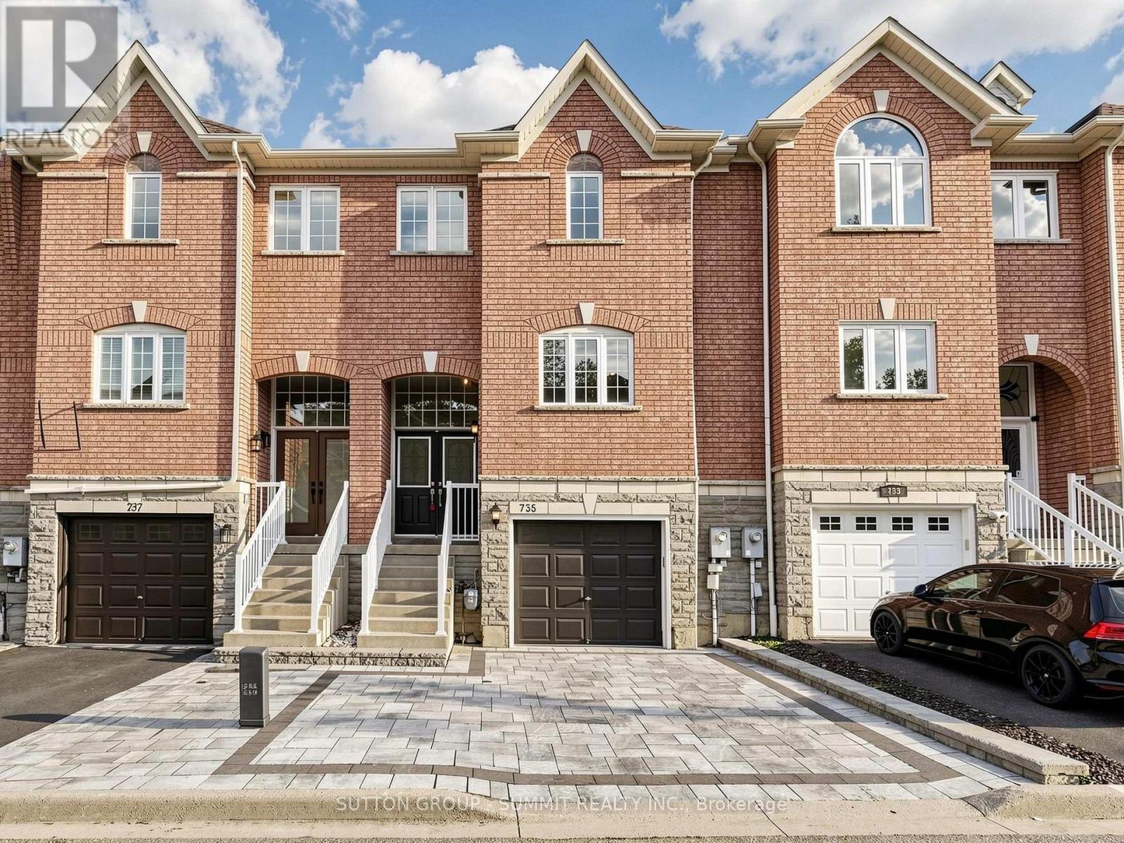 Townhouse at 735 MAXMAN STREET, Mississauga (Hurontario)