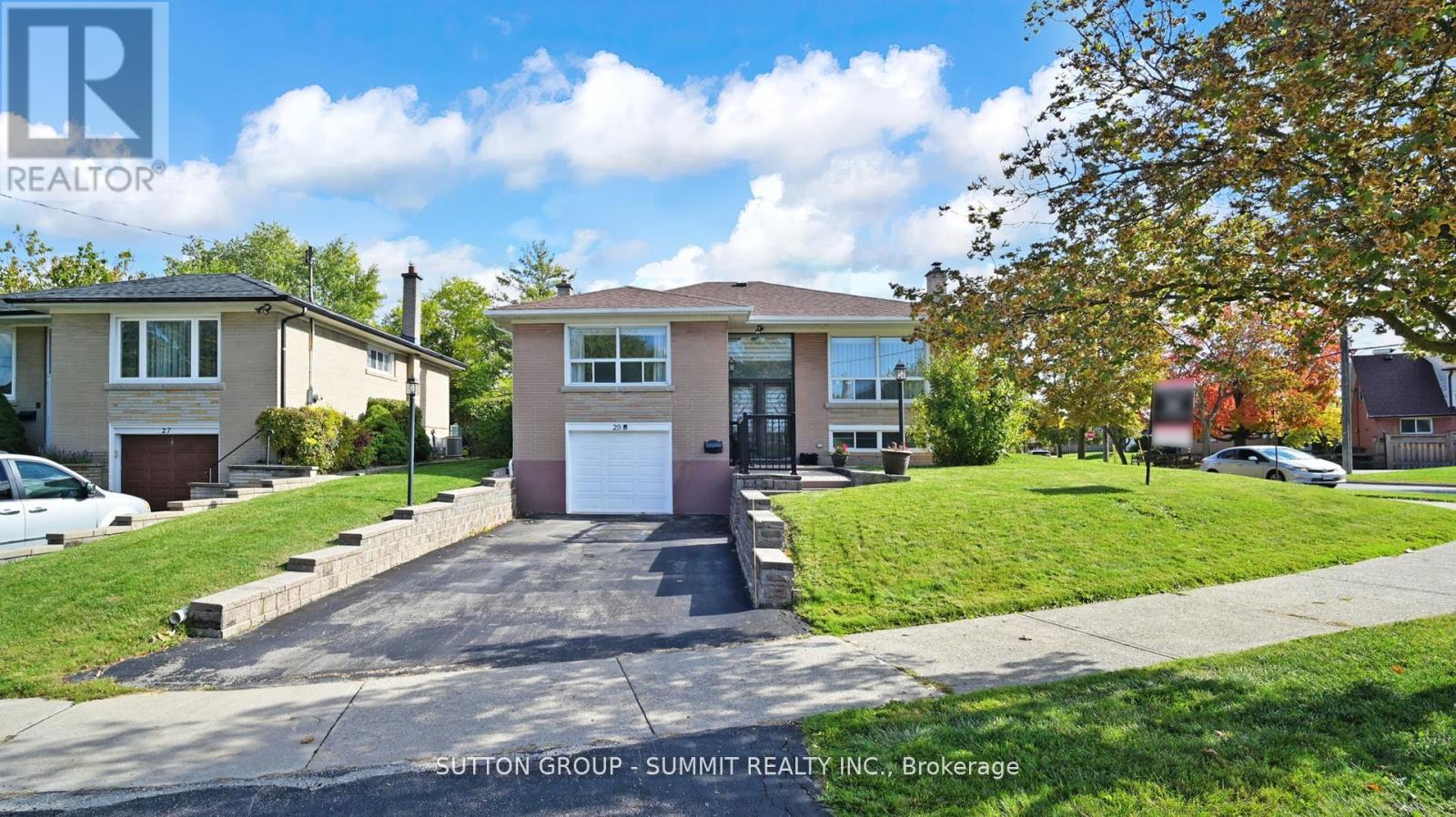 Detached at 29 FALLOWFIELD ROAD, Toronto (Rexdale-Kipling)