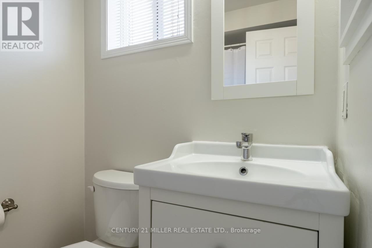 Detached at 53 DILLS CRESCENT, Milton