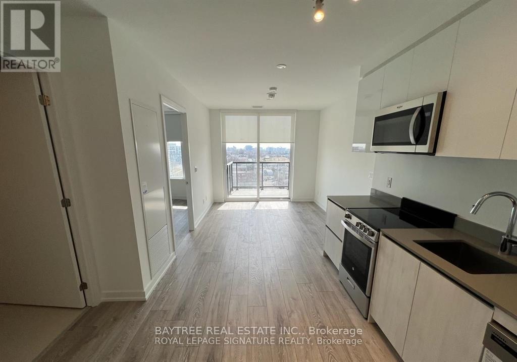 Apartment at 1117 - 3100 KEELE STREET, Toronto (Downsview-Roding-CFB)