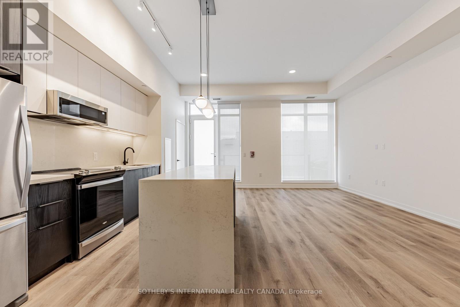 Townhouse at TH104 - 5 YORK GARDEN WAY, Toronto (Yorkdale-Glen Park)