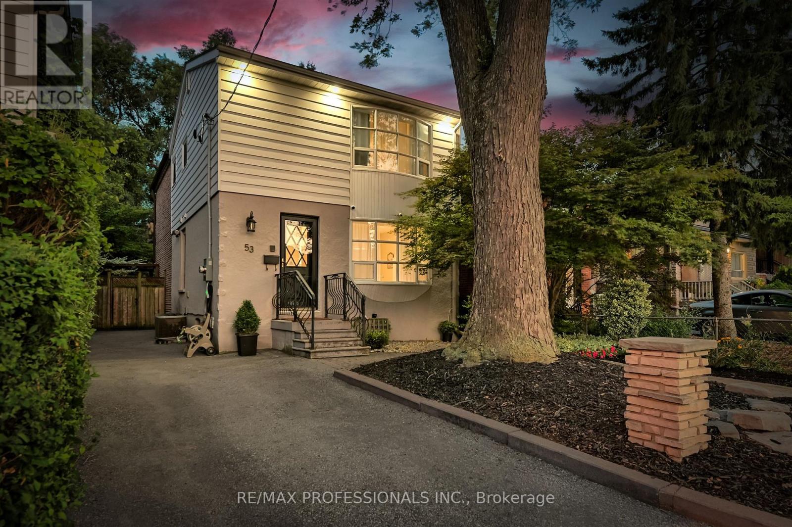 Detached at 53 TILDEN CRESCENT, Toronto (Humber Heights)
