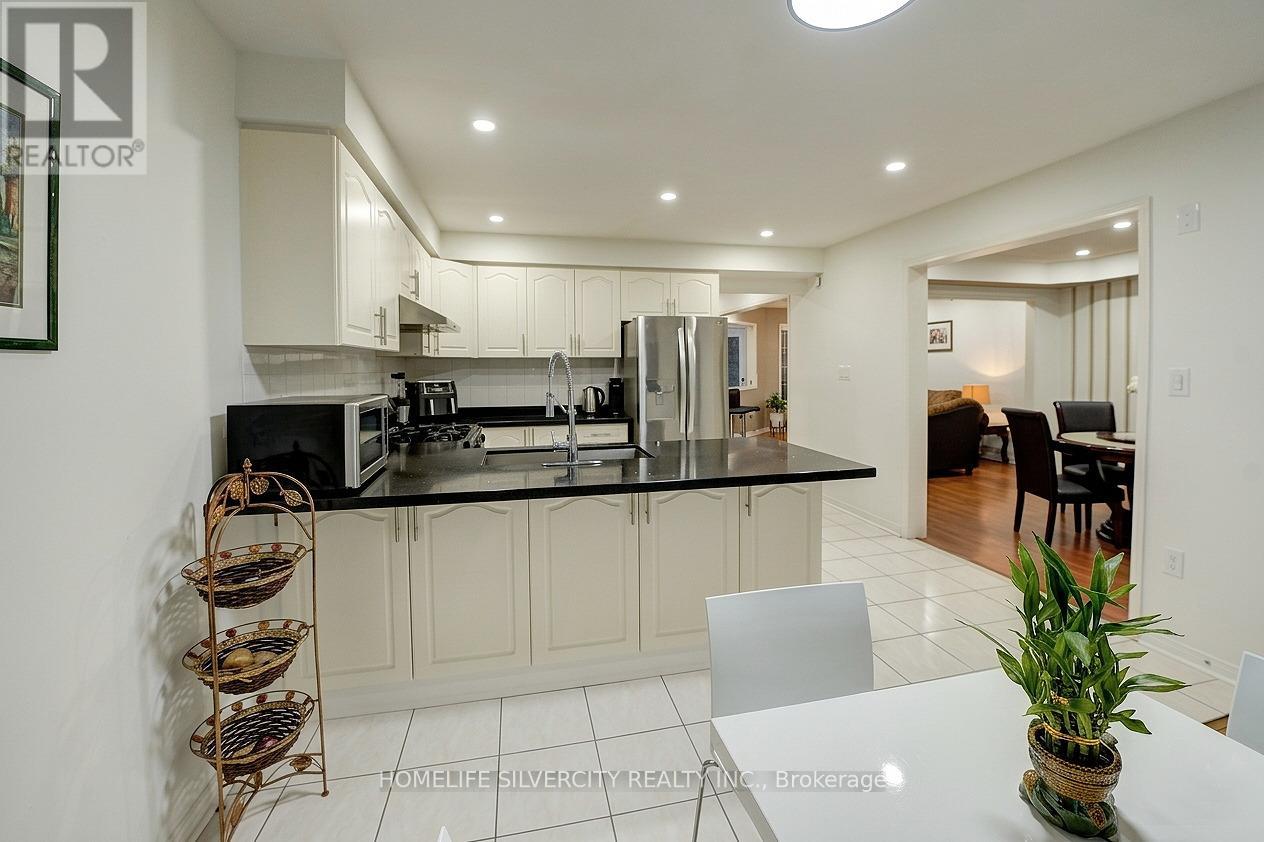 Detached at 11 RANGELAND ROAD, Brampton