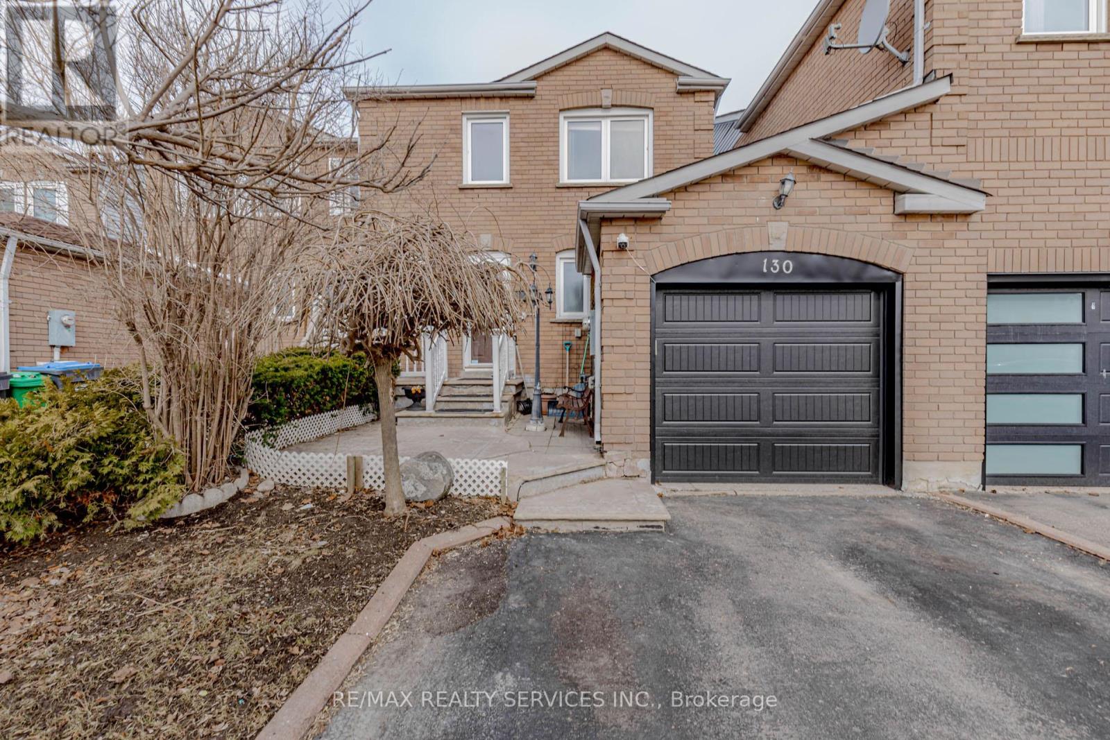 Townhouse at 130 CUTTERS CRESCENT, Brampton (Fletcher's West)