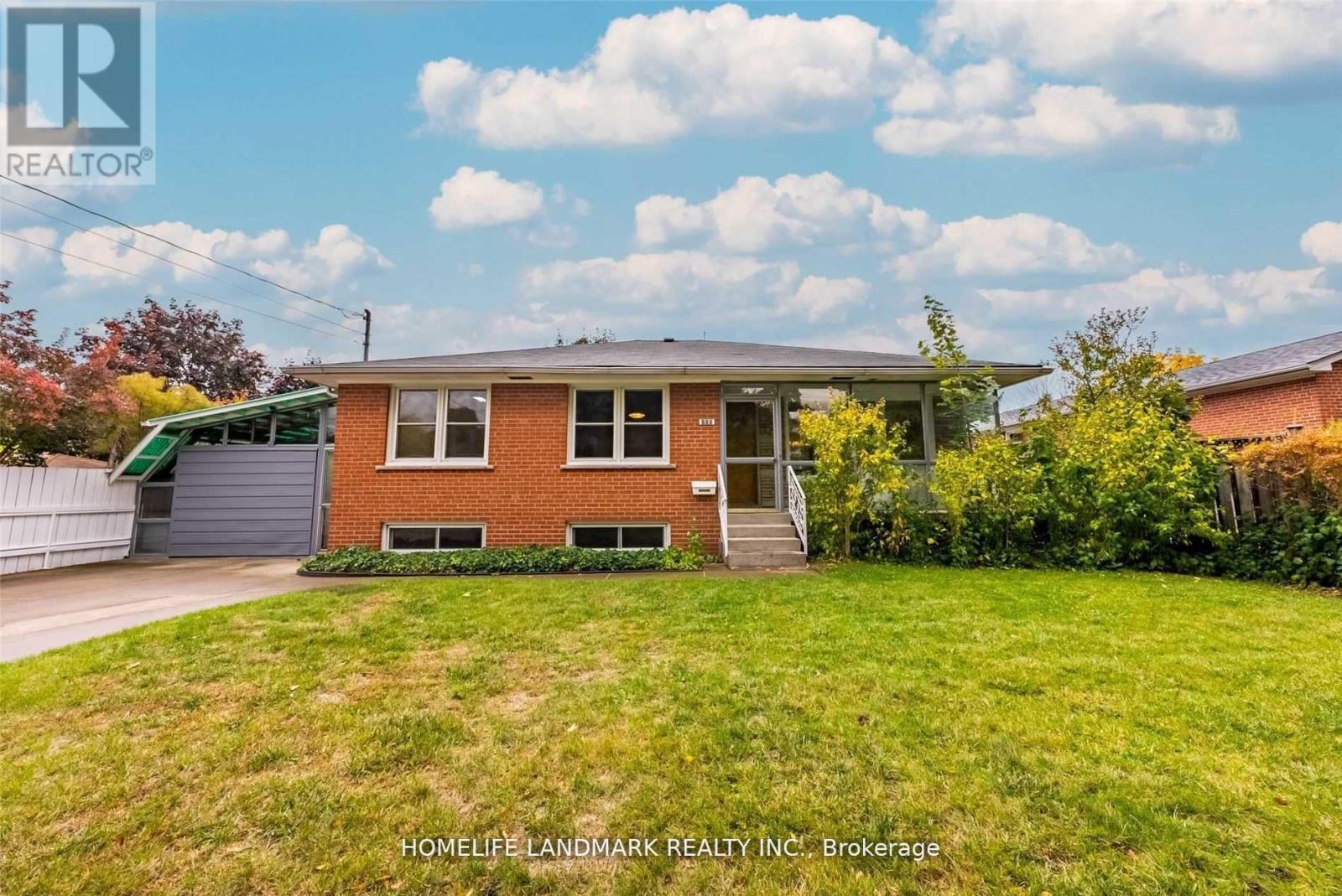 Detached at 860 FRANCIS ROAD, Burlington (LaSalle)