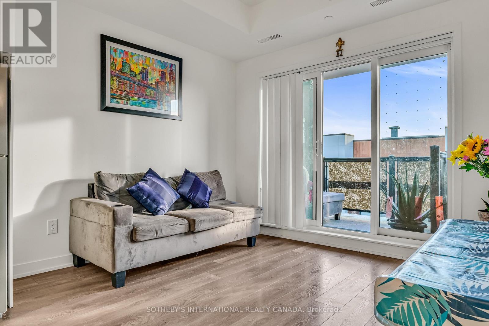 Apartment at 406 - 120 CANON JACKSON DRIVE, Toronto
