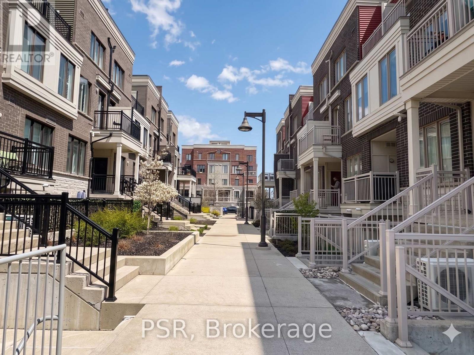 Townhouse at 2 - 120 LONG BRANCH AVENUE, Toronto (Long Branch)