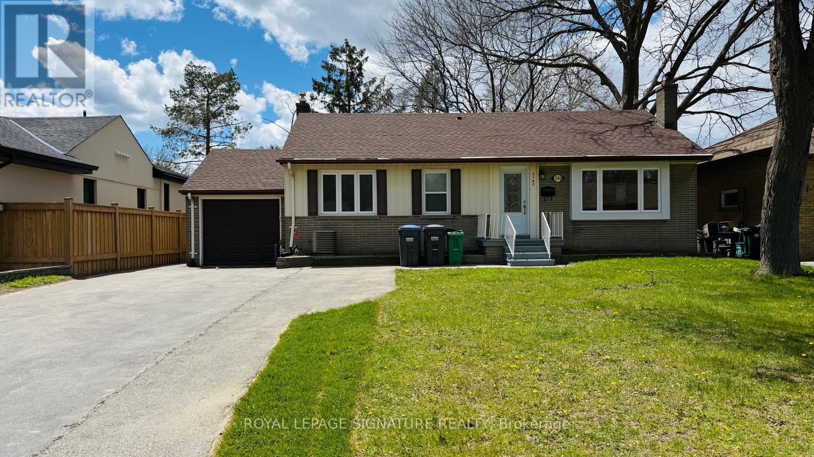 Detached at 2140 MUNDEN ROAD, Mississauga (Cooksville)