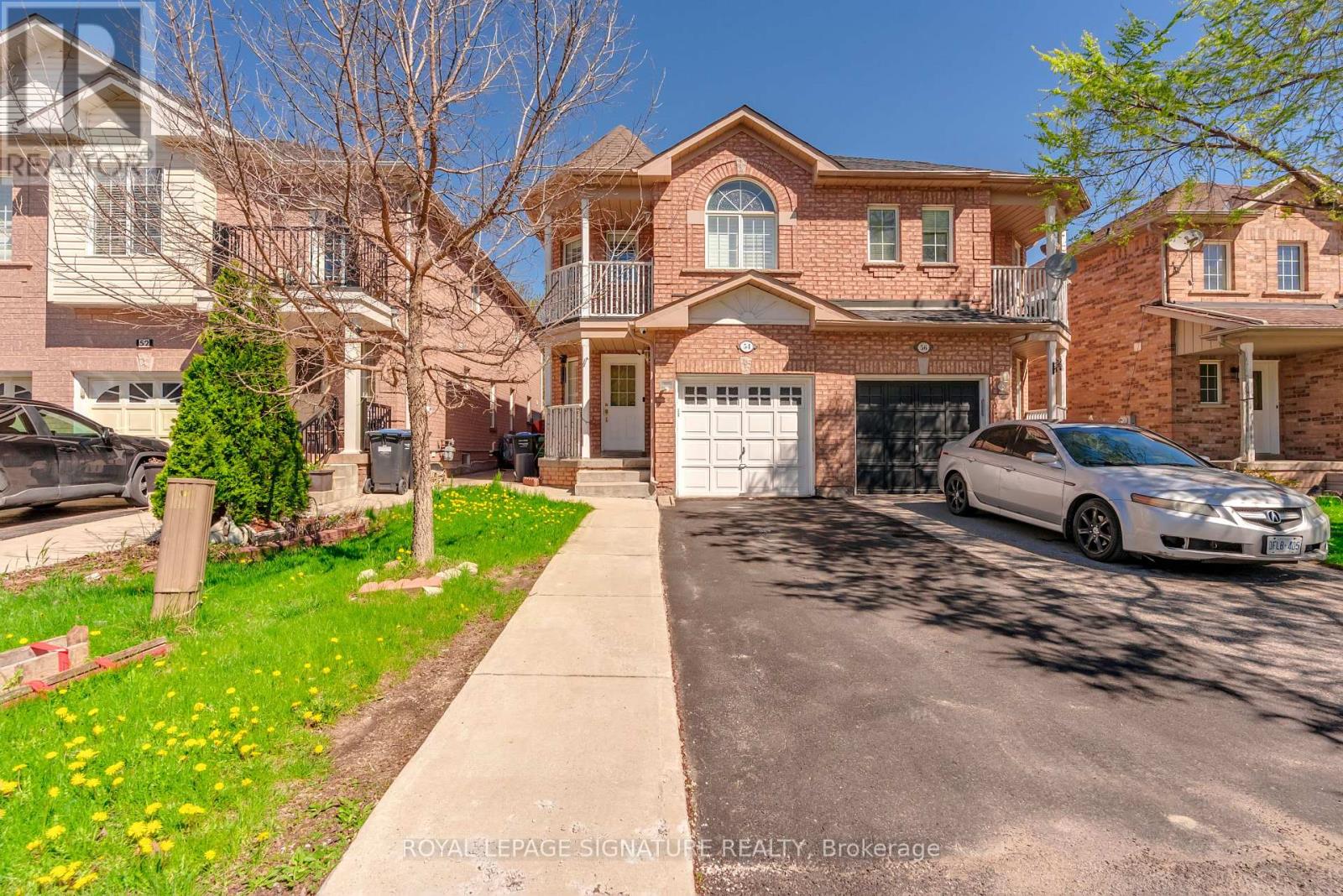 Semi-Detached/Link at 54 WILMONT COURT, Brampton (Bram West)