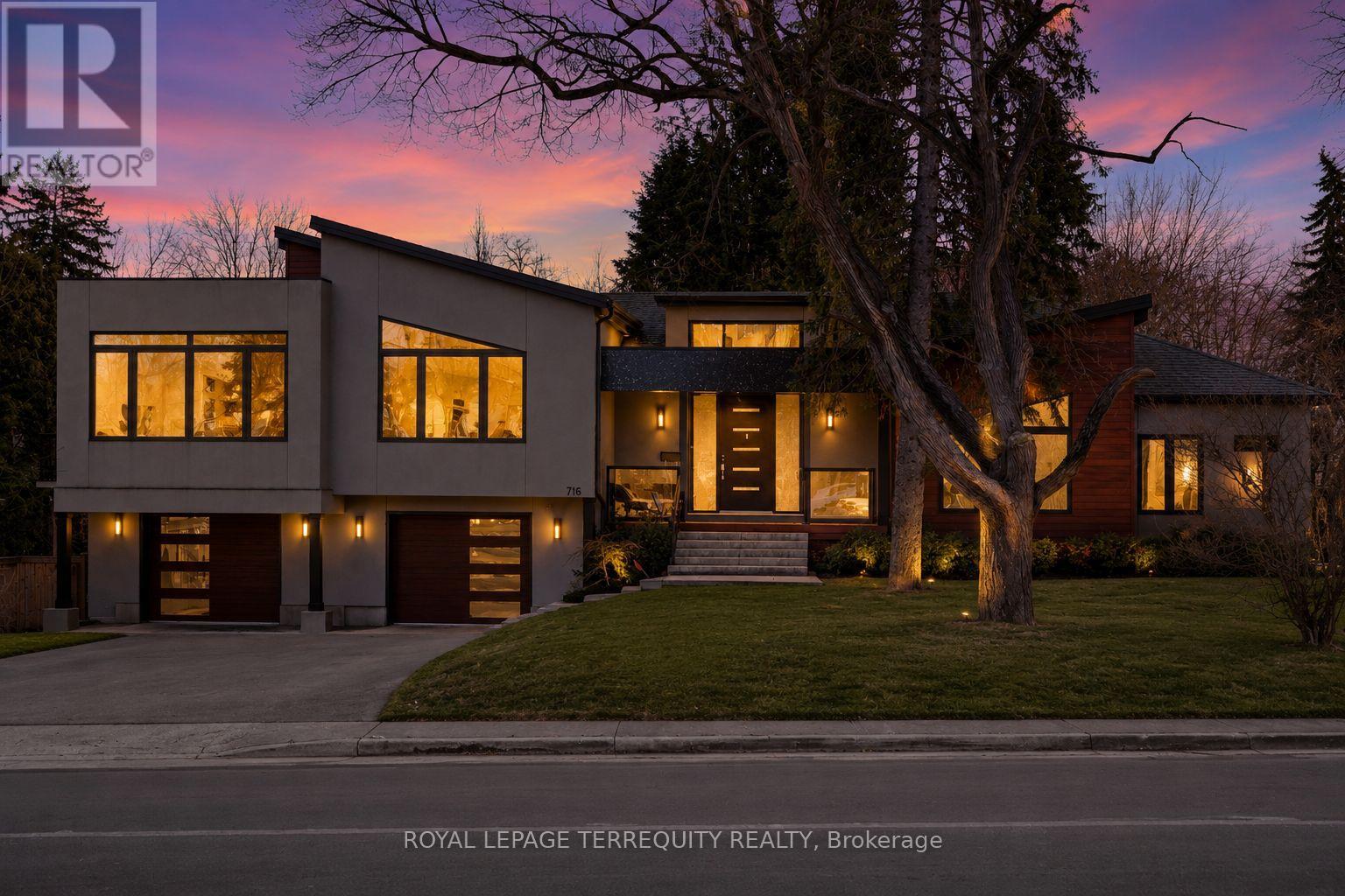 Detached at 716 NORTH SHORE BOULEVARD E, Burlington (LaSalle)