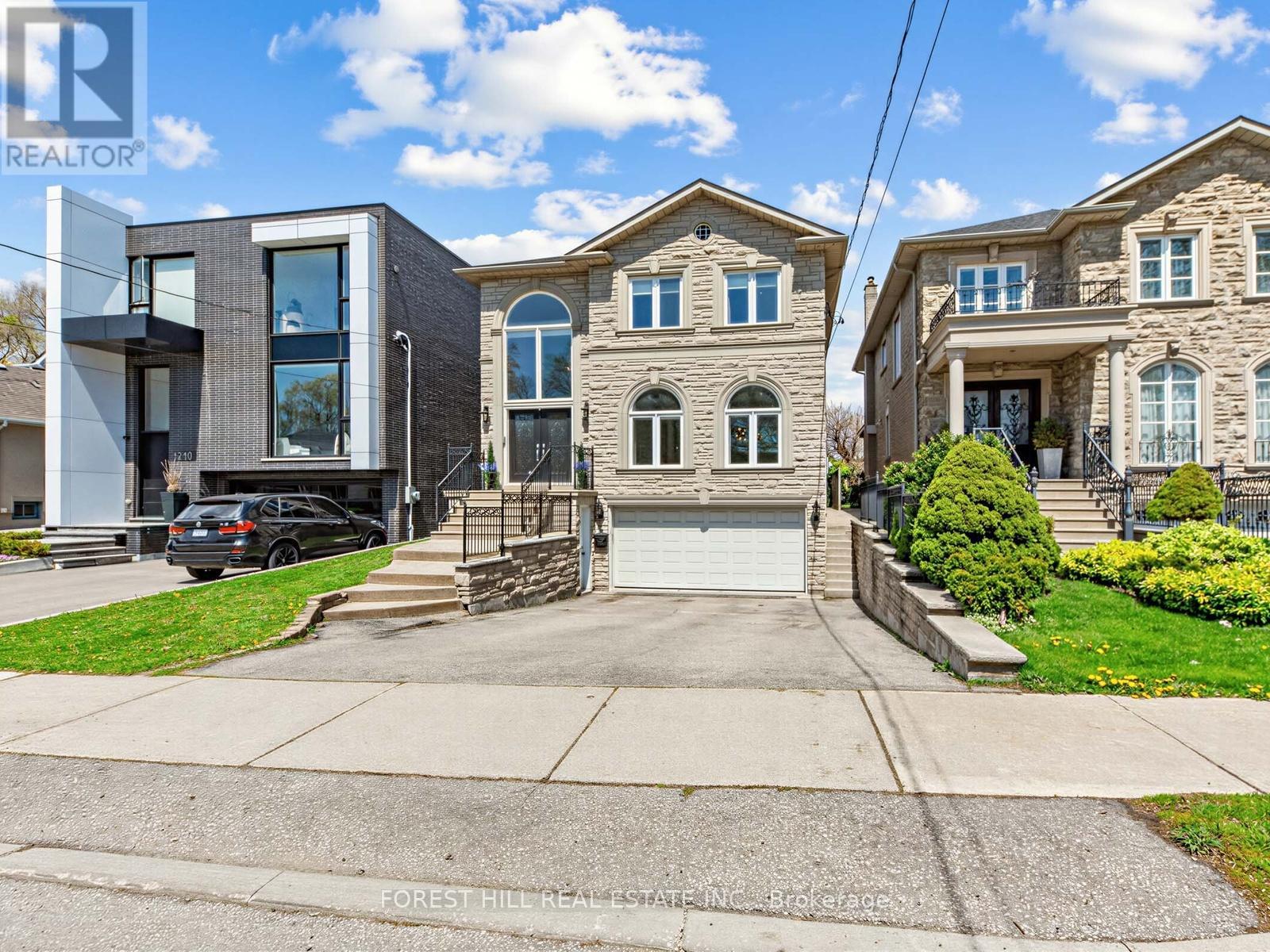 Detached at 1208 GLENCAIRN AVENUE, Toronto (Yorkdale-Glen Park)