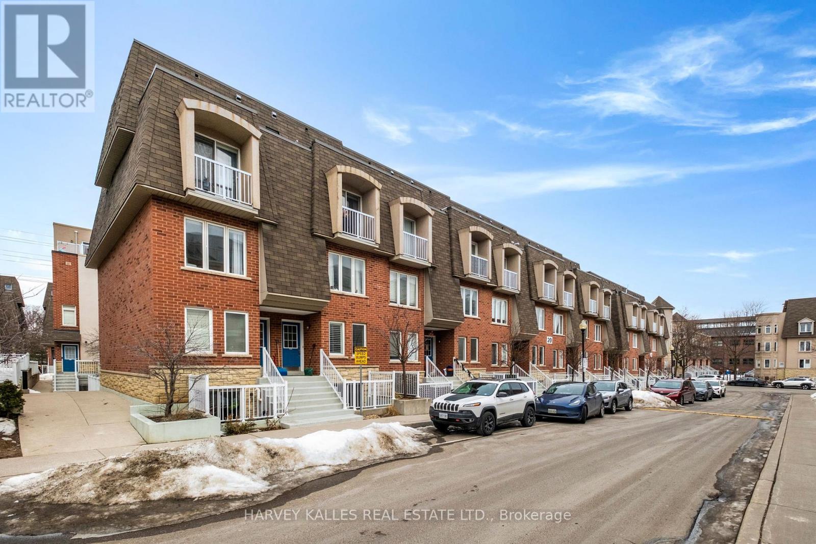 Townhouse at 18 - 20 TURNTABLE CRESCENT, Toronto (Dovercourt-Wallace Emerson-Junction)