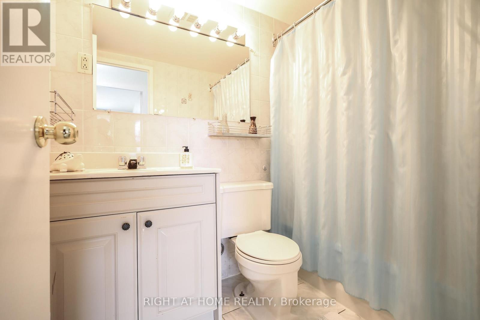 Apartment at 207 - 1455 LAWRENCE AVENUE W, Toronto