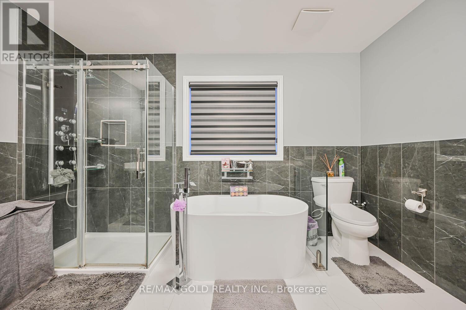 Detached at 15 VANWOOD CRESCENT, Brampton
