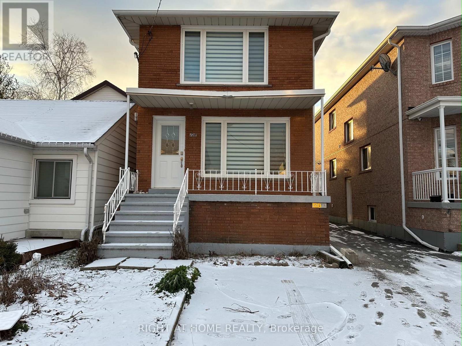 Detached at 128 TWENTY SECOND STREET, Toronto (Long Branch)