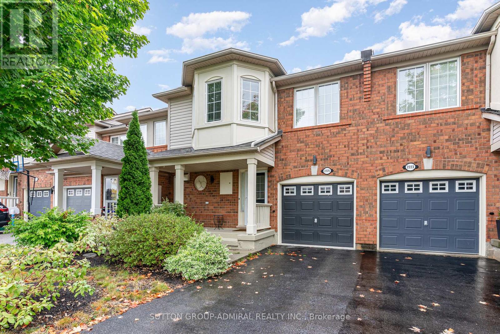 Townhouse at 2225 AMBERGLEN COURT, Oakville (WM Westmount)