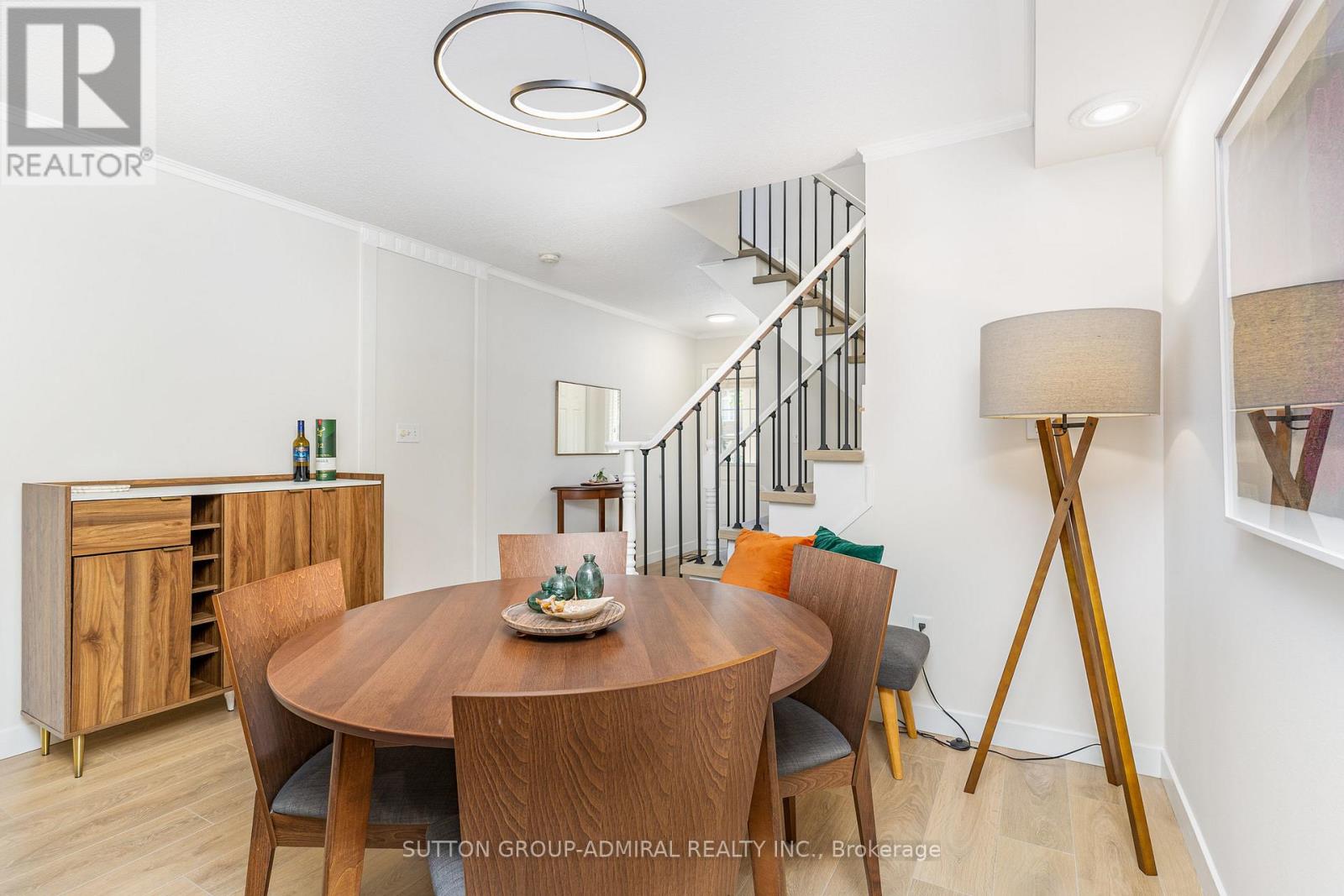 Townhouse at 2225 AMBERGLEN COURT, Oakville