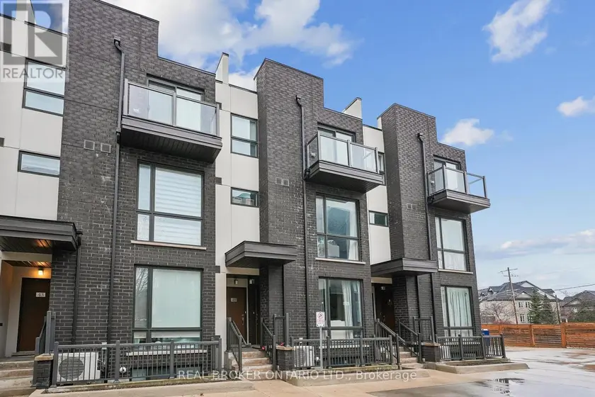 Townhouse at 46 - 26 FIELDWAY ROAD, Toronto