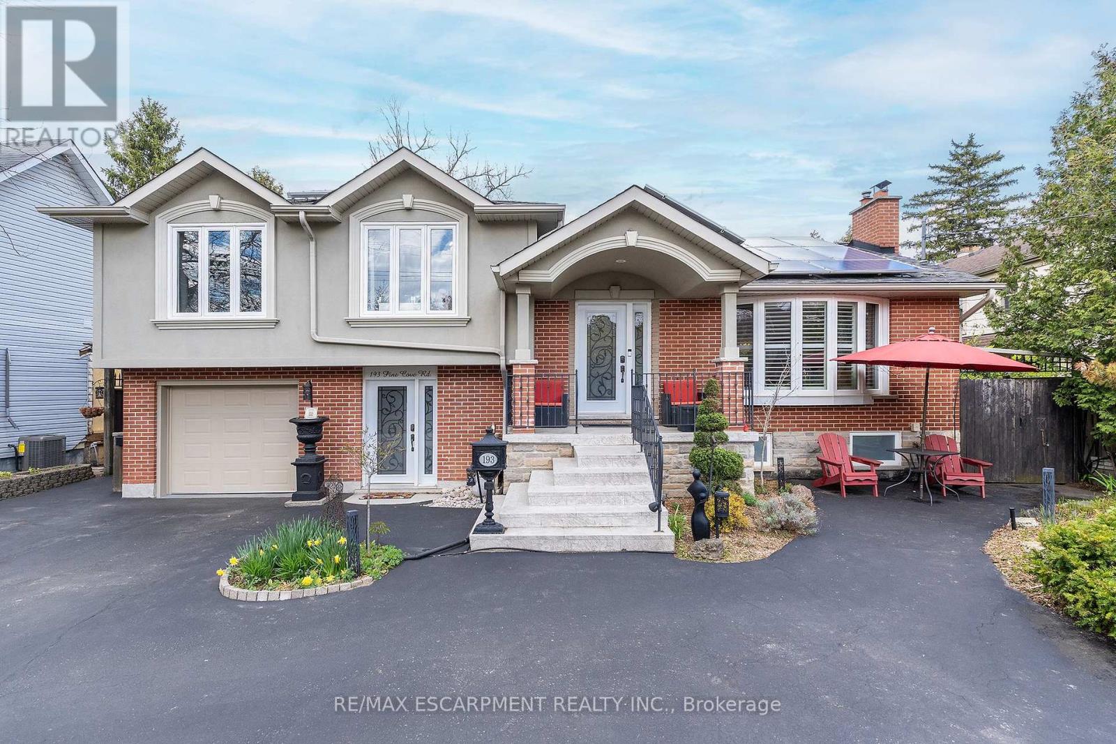 Detached at 193 PINE COVE ROAD, Burlington (Roseland)
