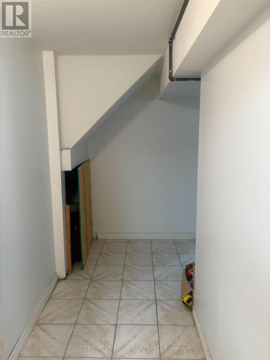 Semi-Detached/Link at BSMT - 598 DOLLY BIRD LANE, Mississauga