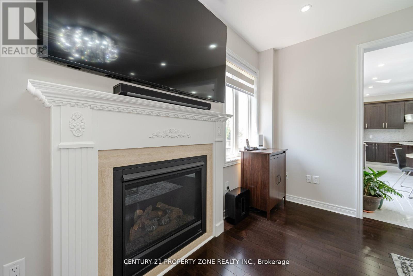Detached at 8 TEAL CREST CIRCLE, Brampton