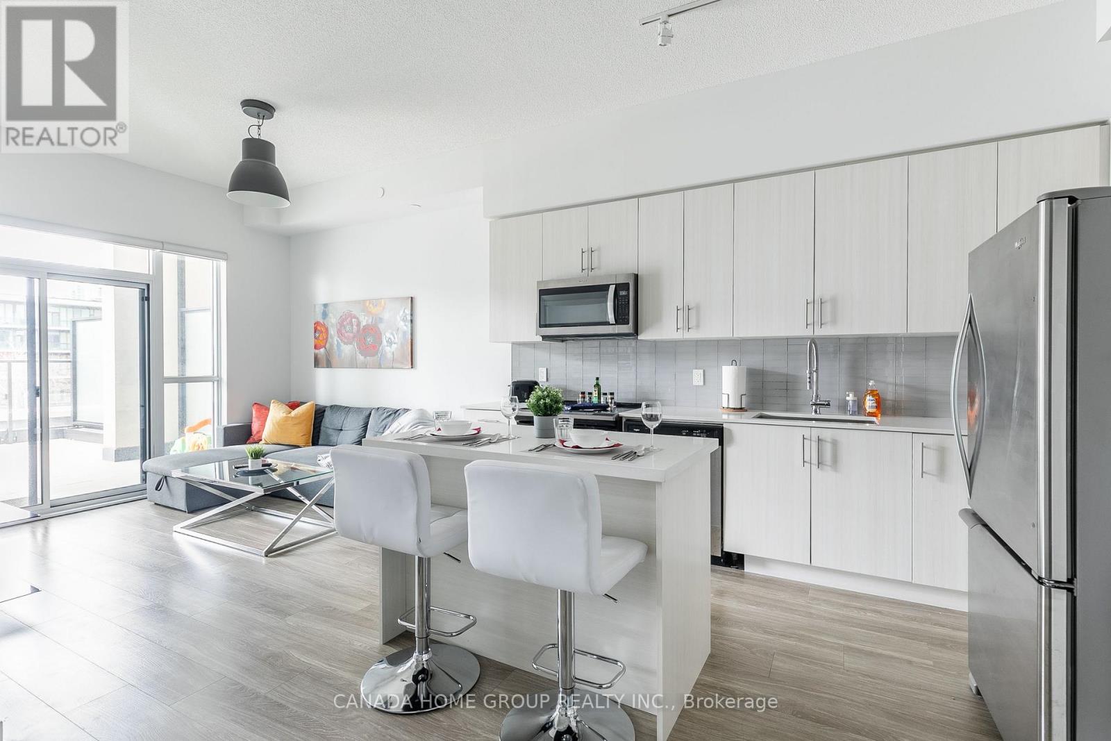Apartment at 616 - 4055 PARKSIDE VILLAGE DRIVE, Mississauga (City Centre)