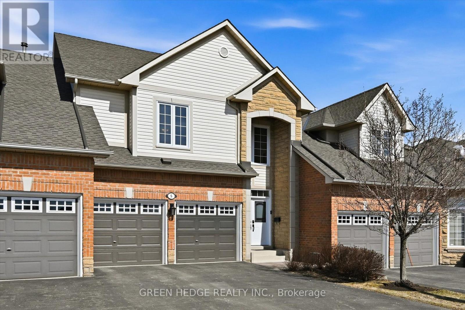 Townhouse at 5 - 4360 MILLCROFT PARK DRIVE, Burlington (Rose)