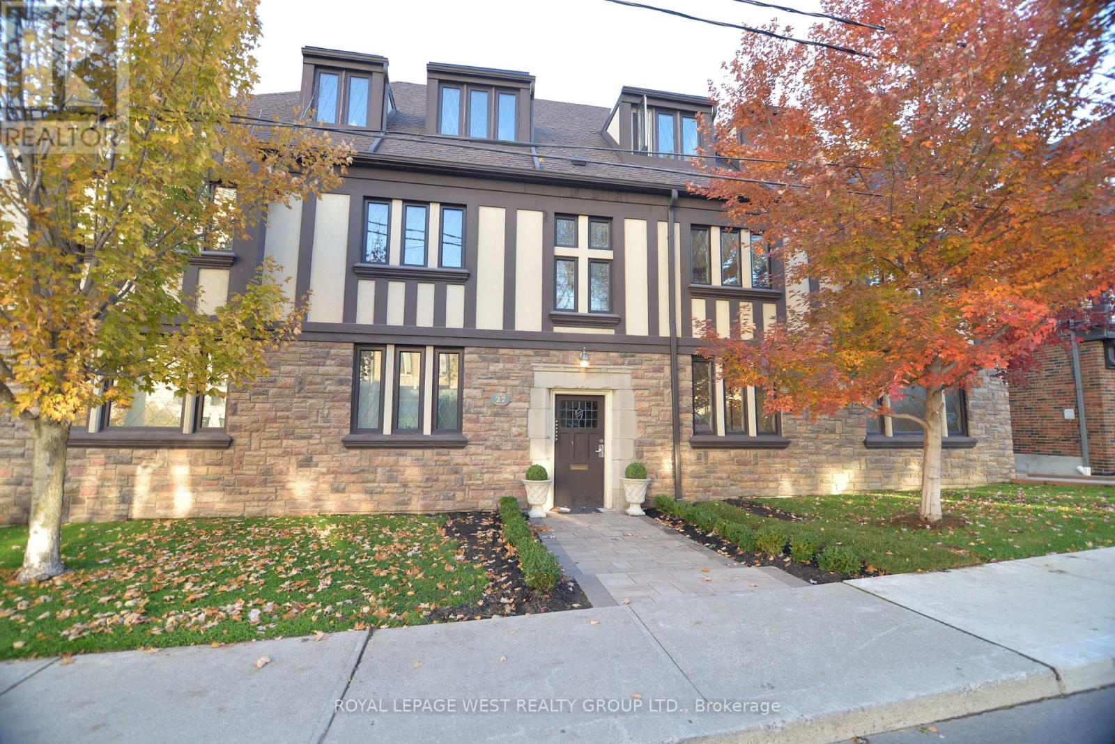 Multiplex at 27 MOSSOM ROAD W, Toronto (High Park-Swansea)
