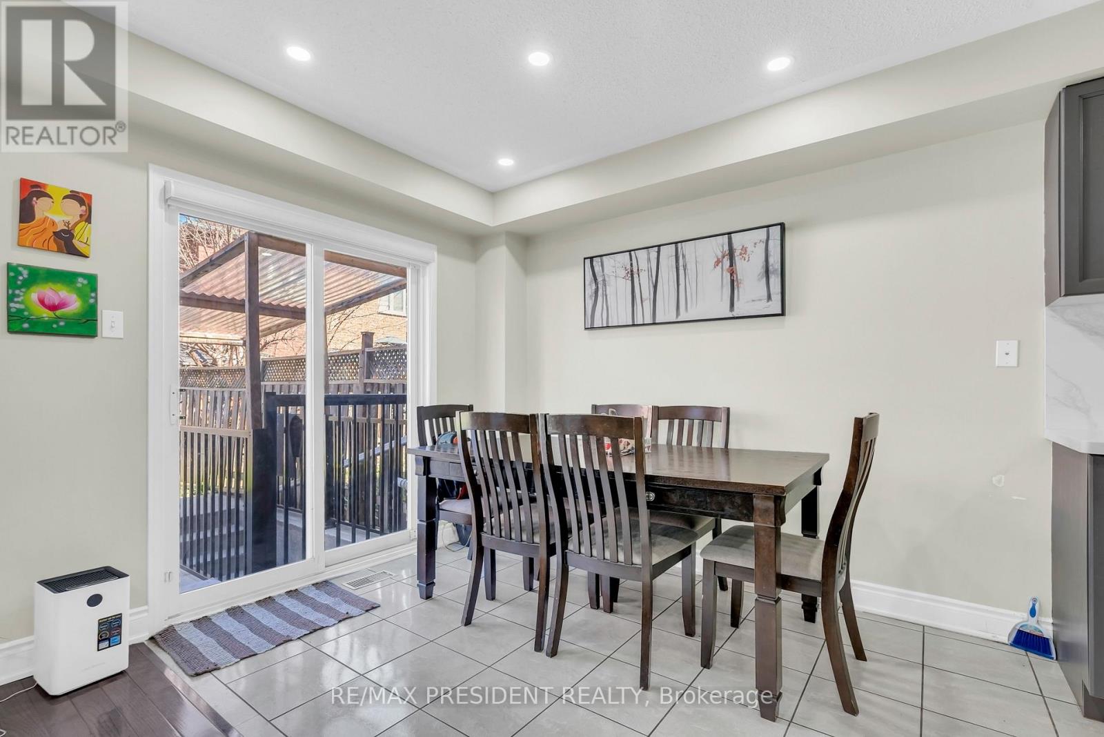Townhouse at 77 TIDELAND DRIVE, Brampton