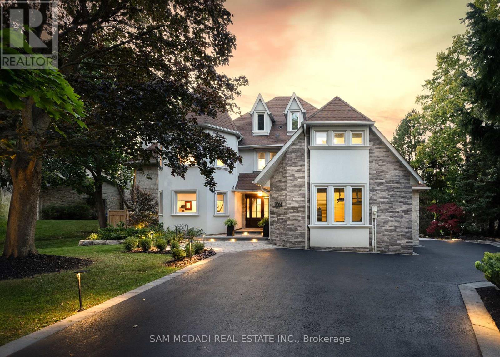 Detached at 2064 ALMIRA COURT, Mississauga (Sheridan)