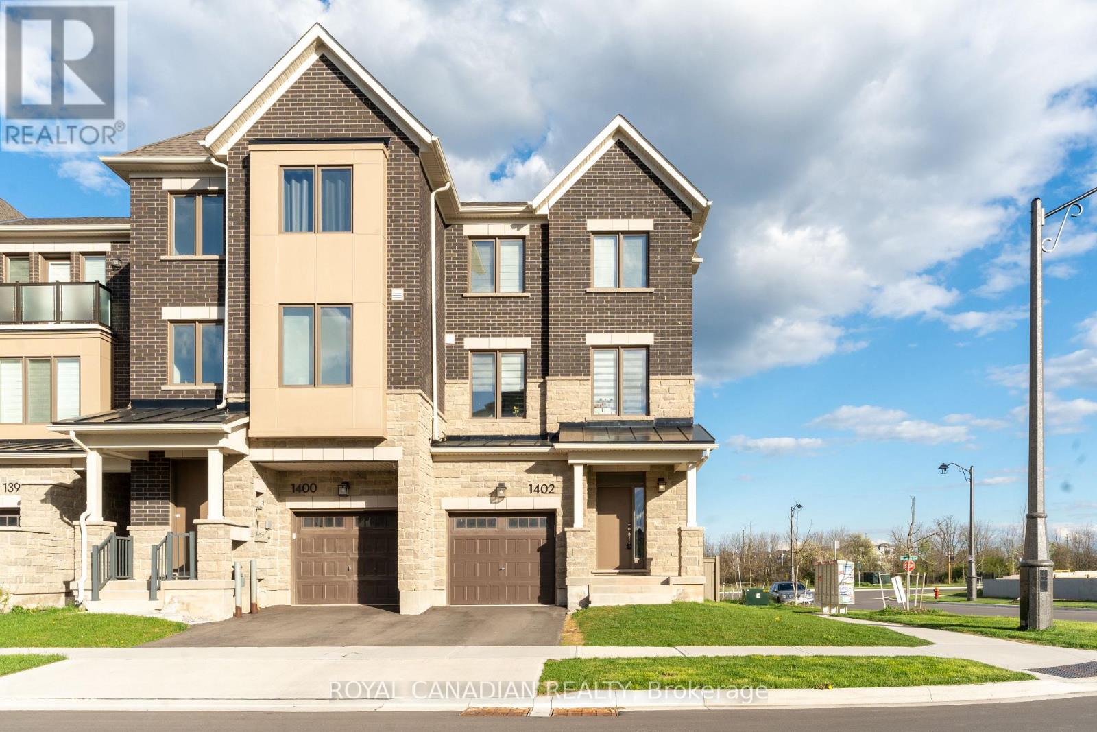 Townhouse at 1402 KANIV STREET, Oakville (NW Northwest)