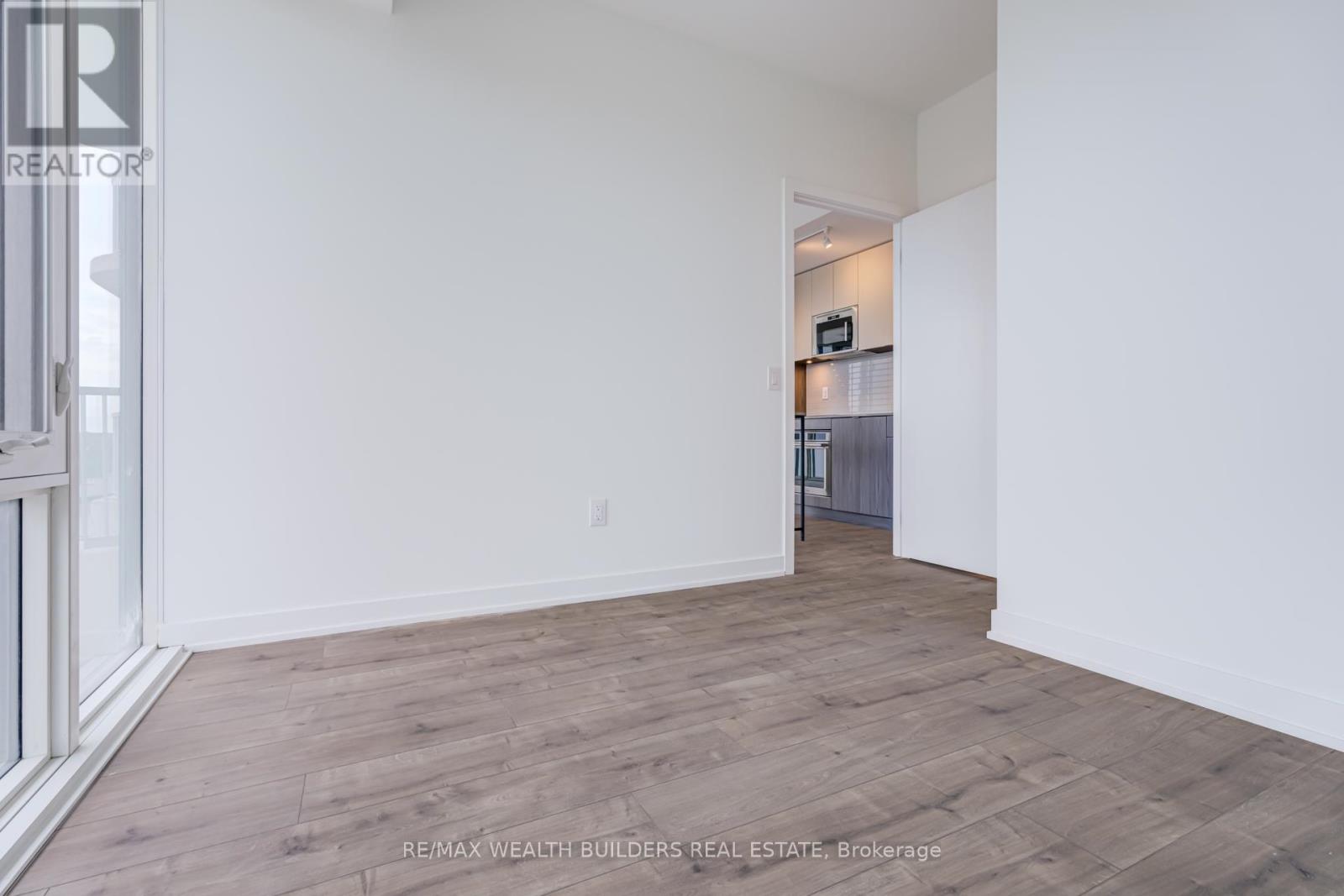 Apartment at 714 - 220 MISSINNIHE WAY, Mississauga