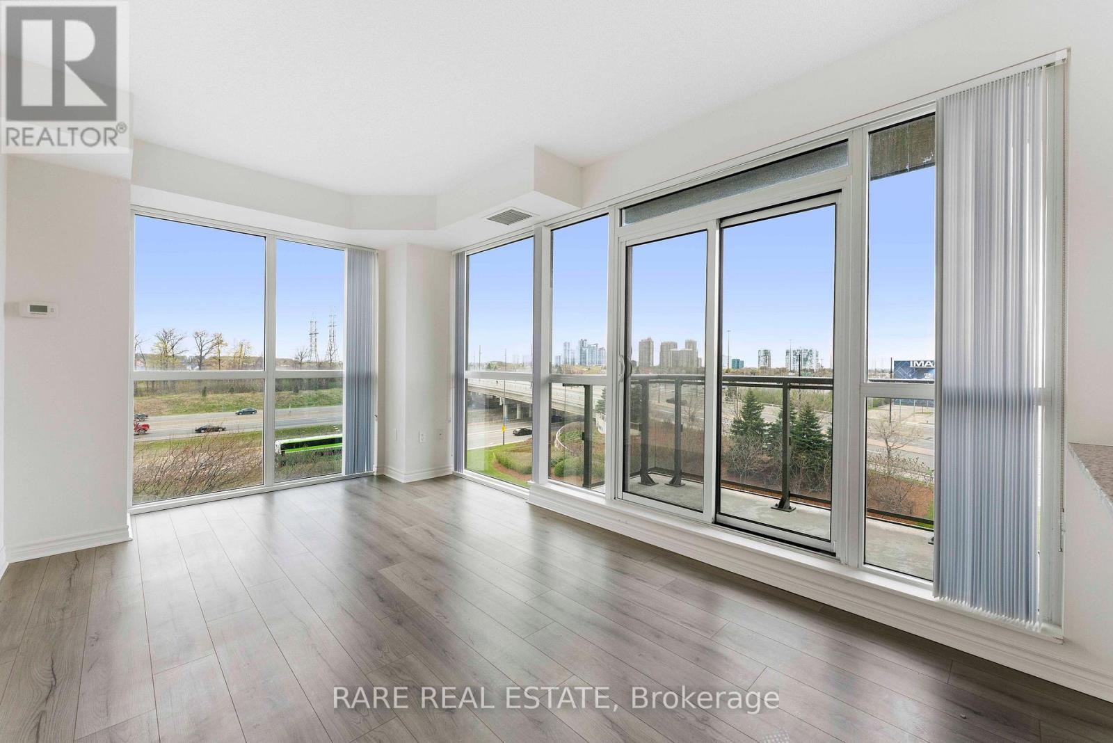 Apartment at 605 - 349 RATHBURN ROAD W, Mississauga (City Centre)
