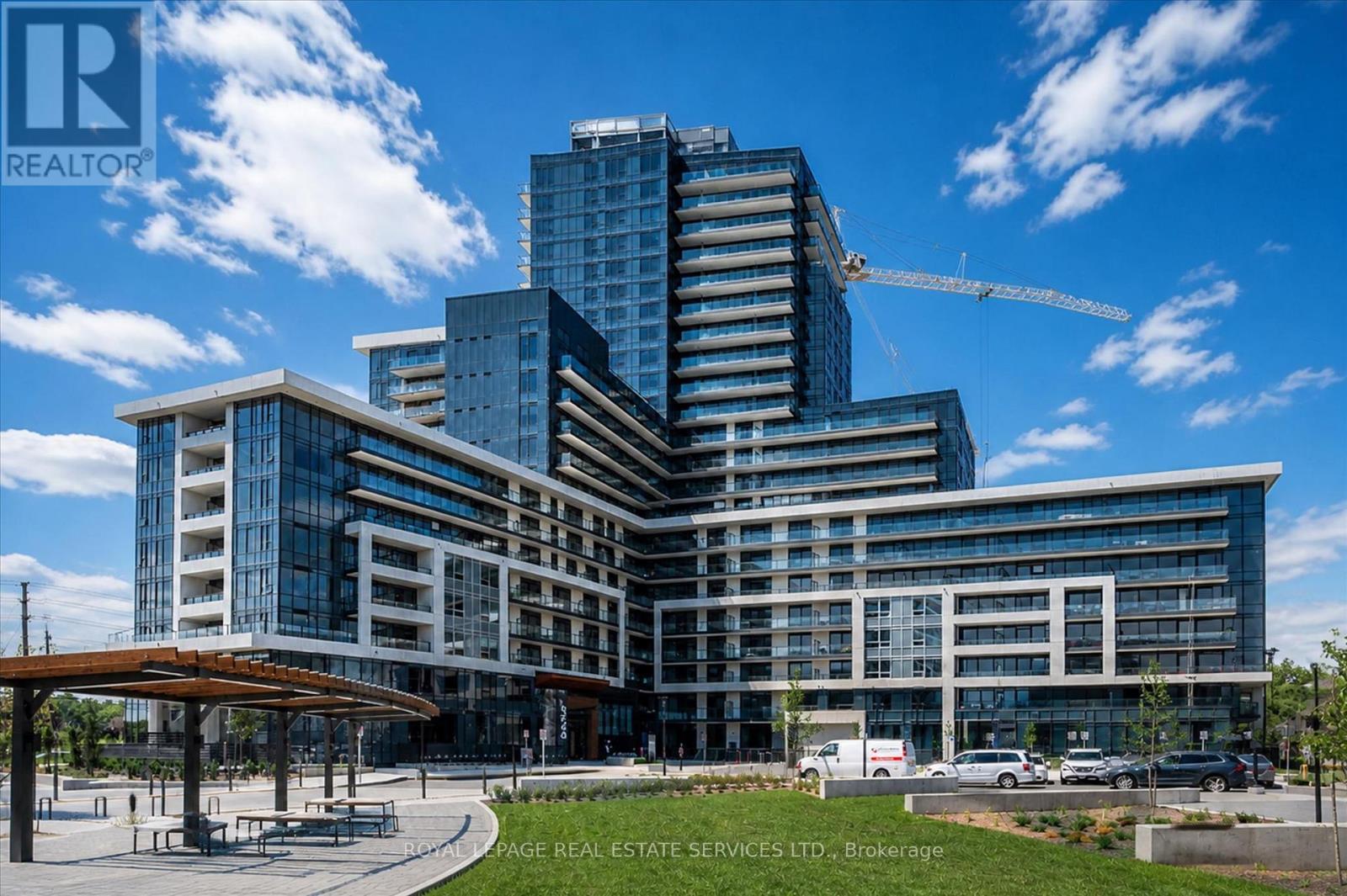 Apartment at 314 - 3220 WILLIAM COLTSON AVENUE, Oakville (JM Joshua Meadows)