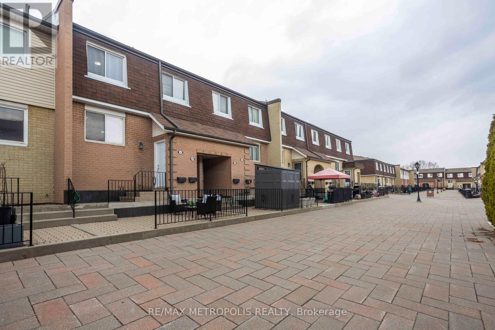Townhouse at 189 - 2170 BROMSGROVE ROAD, Mississauga