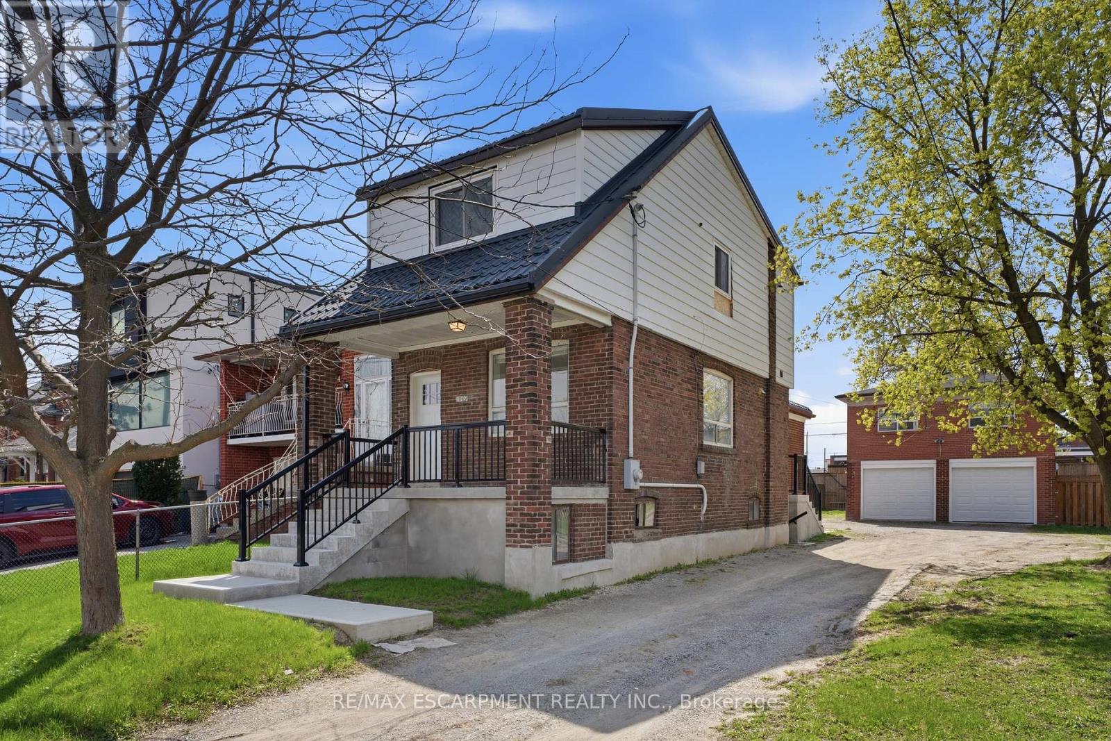 Detached at GARAGE UPPER - 1049 GLENCAIRN AVENUE, Toronto (Yorkdale-Glen Park)